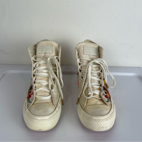 Converse X PatBo Floral High Top Sneakers Sz 5 Lace Up Embroidered - Picture 6 of 11